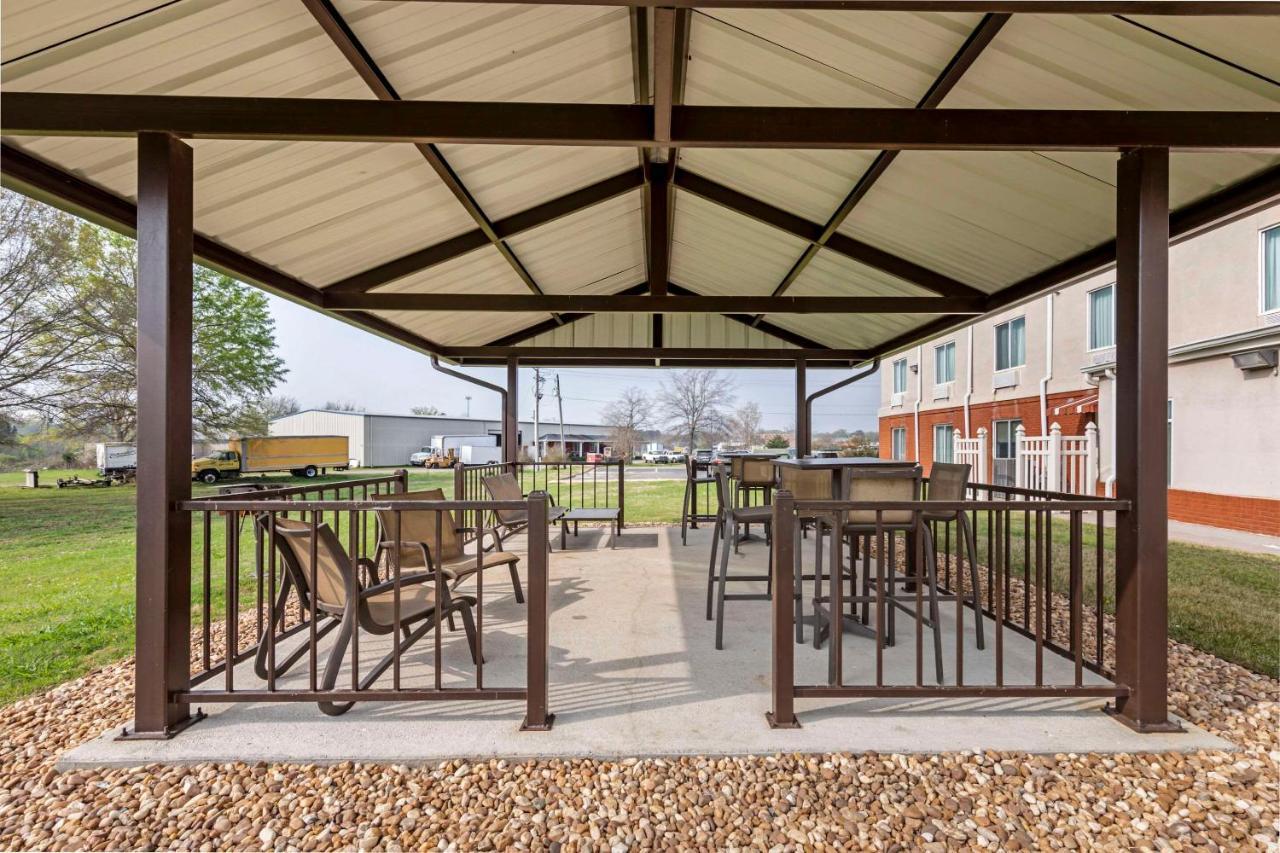 Comfort Inn Us Hwy 80 Demopolis Экстерьер фото